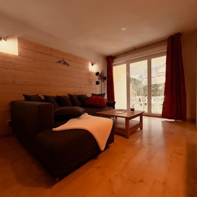Apartamento Le Nid D'Aran Bagnères-de-Luchon Exterior foto